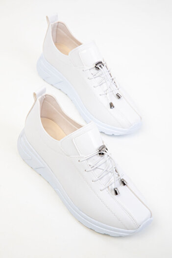 SOHO White Women's Sneaker 20302