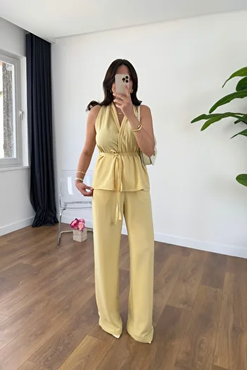 BİRCANÇİL Wilda Yellow Belt Detailed Blouse Trousers Set
