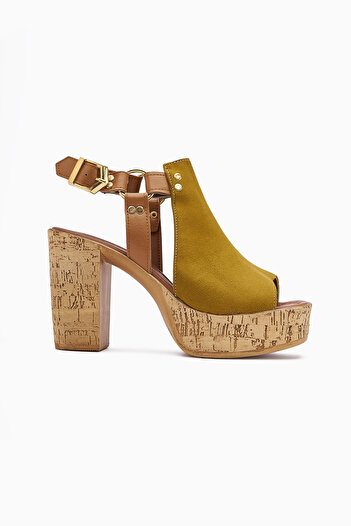 Limoya Hadel Green Suede Belted Platform Heeled Women's Sandals