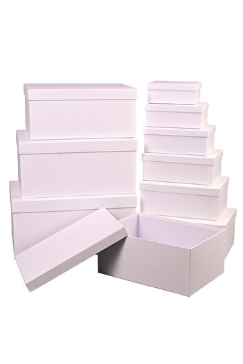 Party and Story 10 pieces off white boxes