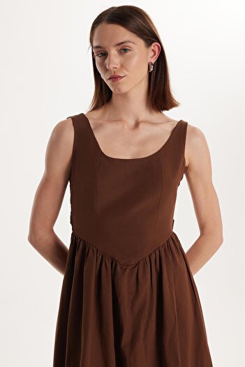 Tudors Women's Standard Fit Cotton Bow Tie Detail Square Neck Brown Dress