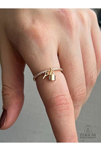 ZERİUM "Locked in Love" Charm Stylish Women's Steel Ring 316L