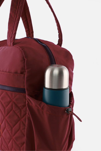 ICONE BAG Sports Bag with Multiple Pockets, Water Bottle & Bottle Compartment, Quilted Detail, Can Be Attached to a Suitcase