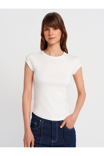 Dilvin 31779 Crew Neck Basic T-Shirt-Ecru