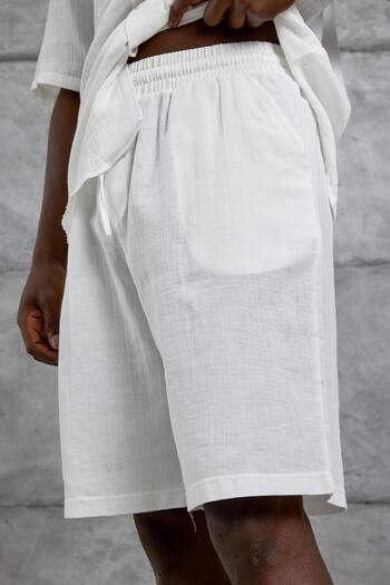 NOMARC Men's White Muslin Basic Shorts