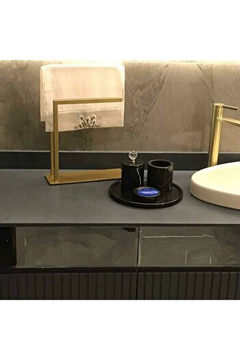 lyla concept Arya Countertop Towel Holder Gold