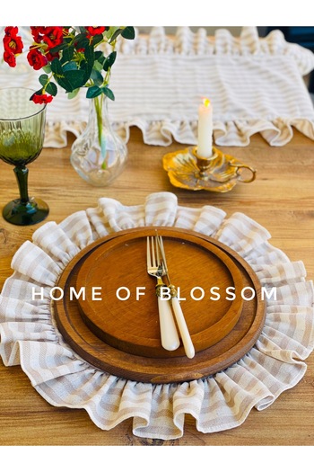 HOME OF BLOSSOM 2 Piece Beige Striped Linen Frilly American Service / Plate