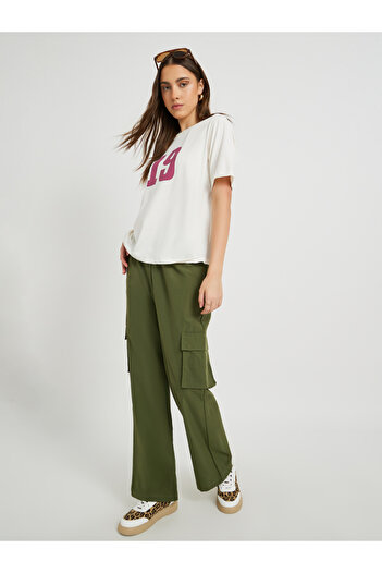 Styli Women Green Solid Wide Leg Cargo Pants with Drawstring Waist