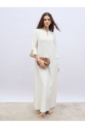 Styli Lace Trim 3/4 Sleeves Keyhole Neck Jalabiya