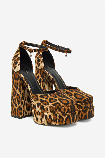 DeeZee Women's Pumps on a block low brown block, with platform 38