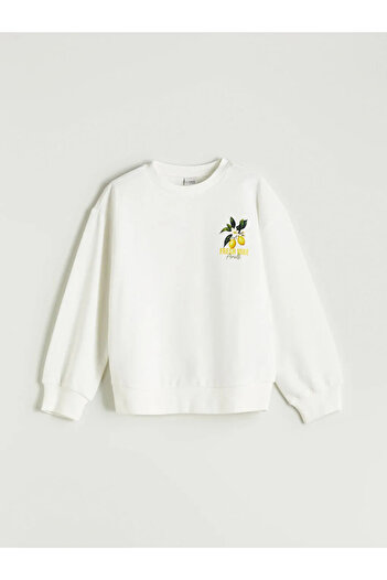 LC Waikiki Lcw Kids Ecru Crew Neck Girls Sweatshirt and Shorts