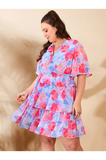 Sassafras By Styli Plus Size Floral Print Tired Knee Length Dress