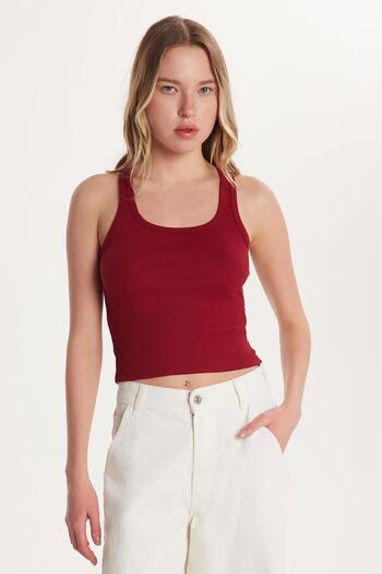 Tudors Women's Slim Fit Slim Fit Thin Strap U Neck Burgundy Body Undershirt