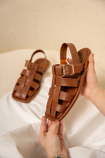 LAMİNTA Tool Tan Cage Detailed Women's Sandals