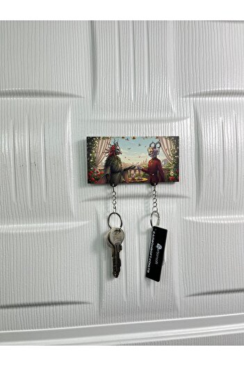 karbonsoft Elegant Meeting in the Garden Themed Wooden Couple Keychain