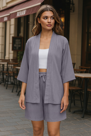 Trendyol Collection Oversize Gray Jacket and Shorts Set - Woven Twoss25Au00030