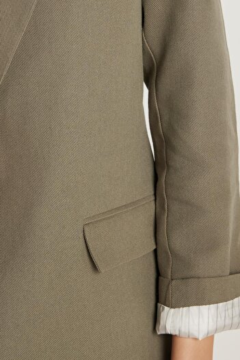 Tudors Kadın Slim Fit Uzun Kollu Mono Yaka Düğmeli Haki Ceket Pantolonlu Takım