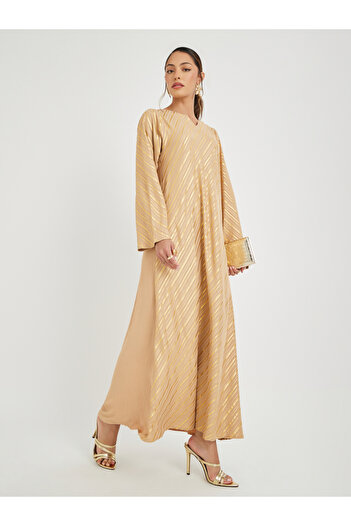 Styli Foil Print Notch Neck Jalabiya