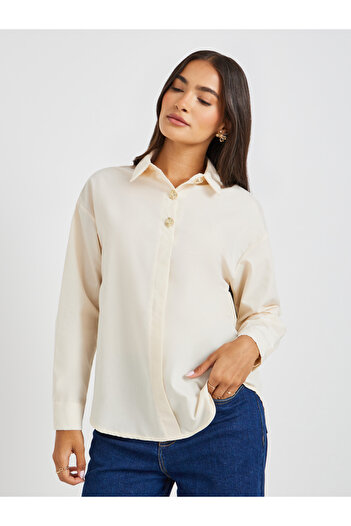 Styli Solid Oversized Buttoned Spread Collar Shirt
