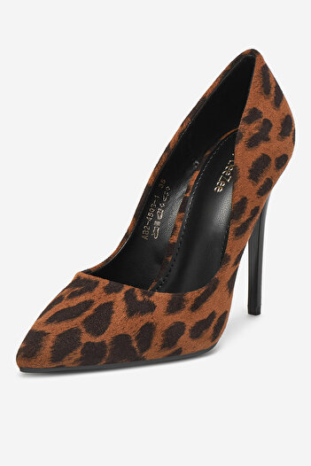 DeeZee Women's Pumps on a stiletto low brown stiletto 37