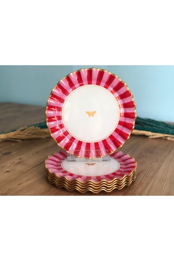 B&M Pink Candy Butterfly Patterned Curved Cake Plate 6 Pieces