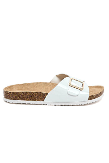 R&B Cream Buckle Detail Comfort Sandals