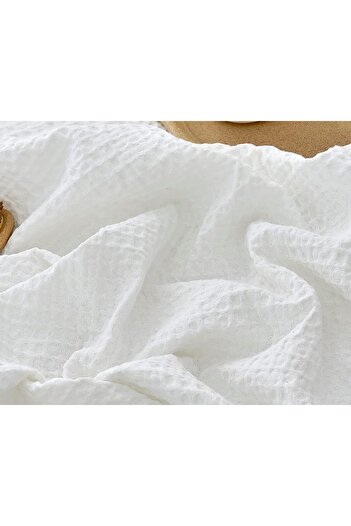 INTER Z Single White Fringed Waffle Hotel Pike