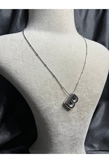 Fam&Co Jewelry Gümüş Renk Balon Harf Kolye – B Harfi, Şık ve Minimal Tasarım