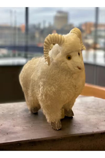 co arma Small Eid sheep figurine, 13 cm