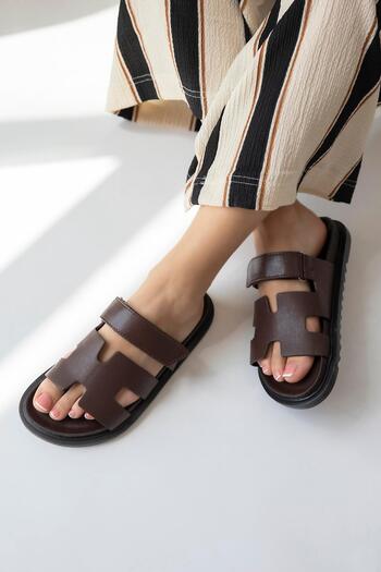 STRASWANS Pina Women's Velcro Strap Print Leather Slippers Brown