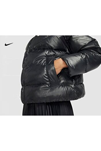 Nike Sportswear Therma-fit City Series Full-zip Kadın Mont Dh4079-010 (BİR BEDEN KÜÇÜK ÖNERİYORUZ)