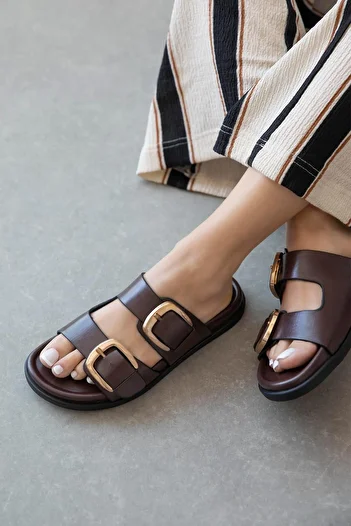 STRASWANS Harden Women's Buckle Detail Daily Comfort Leather Slippers Brown