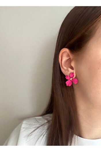 Bijoura Studio Mini Flower Fuchsia Color Earrings