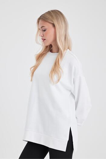 VENA Women's Crew Neck White Regular Fit 3 Thread Sweatshirt with Side Slits