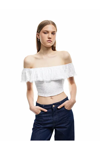 Koton Sleeveless Lined Slim Fit Scalloped Embroidery Ruffle Off-The-Shoulder Crop Blouse