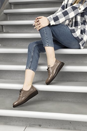 GÖNDERİ(R) Women's Mink Antique Lace-Up Padded Sole Genuine Leather Shoes