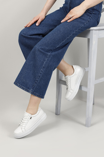 GÖNDERİ(R) Women's White Lace-Up Padded Sole Genuine Leather Sneakers