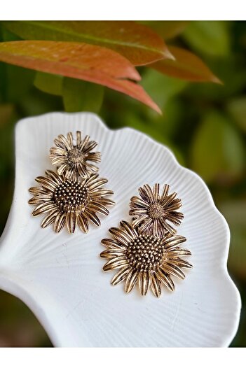 EnModa Antique Gold Brand Model Big Daisy Earrings