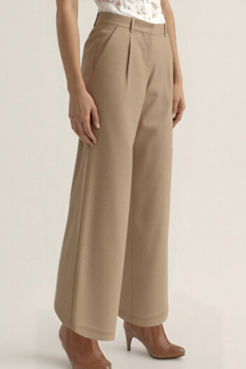 Vitrin Palazzo Trousers with Collet Detail