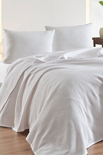 Eponj Home Battal Boy 100% Cotton Pique Cover 240X230 cm – White with Tile Pattern – Weave Series
