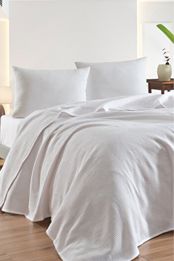 Eponj Home Battal Boy 100% Cotton Pique Cover 240X230 cm – White with Tile Pattern – Weave Series