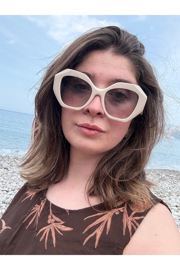 Ferrucci Nude Geometric Cut Bone Frame Gradient Glass Polarized Stylish Women's Sunglasses