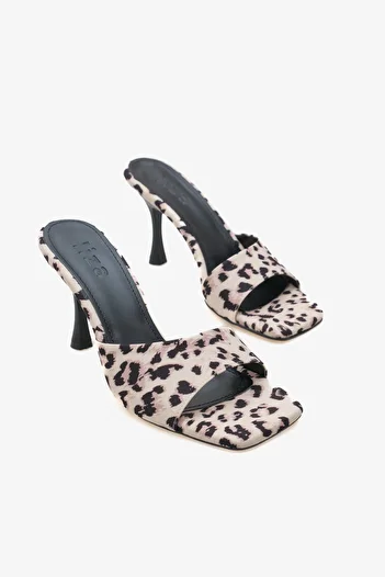 Liza Shoes Γυναικείες καθημερινές παντόφλες με τακούνι ELİSSA A026-K332