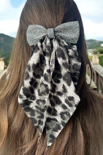 TAKIŞTIR Gray Color Leopard Patterned Stone Detailed Vending Machine Buckle