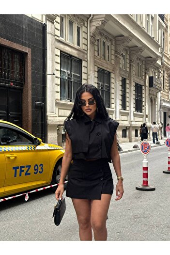 Friday Mood Kadın Gabardin Şort Etek & Crop Yelek Takım