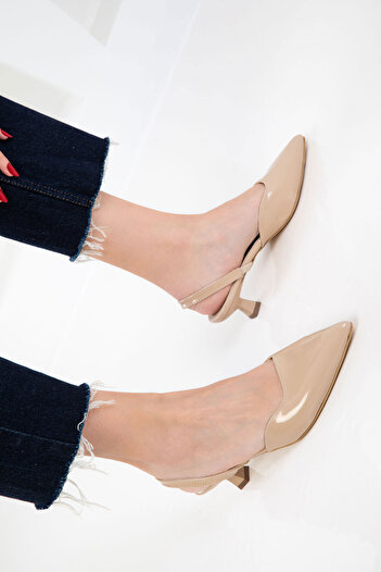 SOHO Beige Patent Leather Women's Classic Heeled Shoes 20650