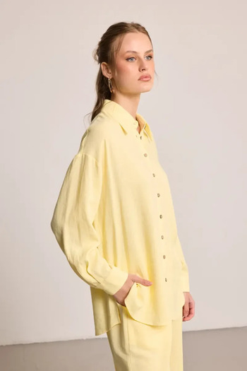 Gusto Relaxed Fit Linen Shirt - Yellow