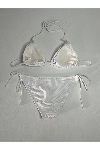 hazelin Kadın Beyaz Boyundan İp Bağlamalı Üçgen Bikini Takımı HZL25S-LC5005
