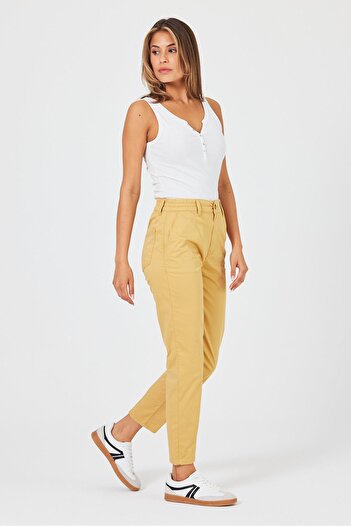 VENA Norah Women's Gabardine Trousers - Honey Foam and Elastic Waist