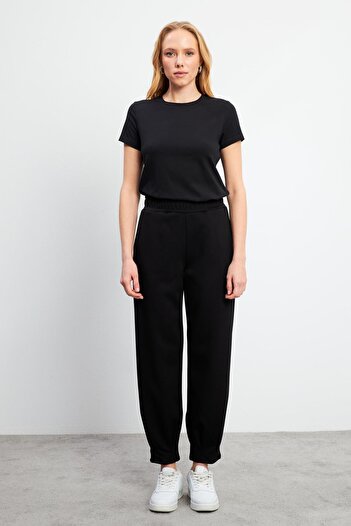 VENA Women's Mary Black Soft Textured Jogging Pants with Regular Fit Leg Detail (CUPRO)